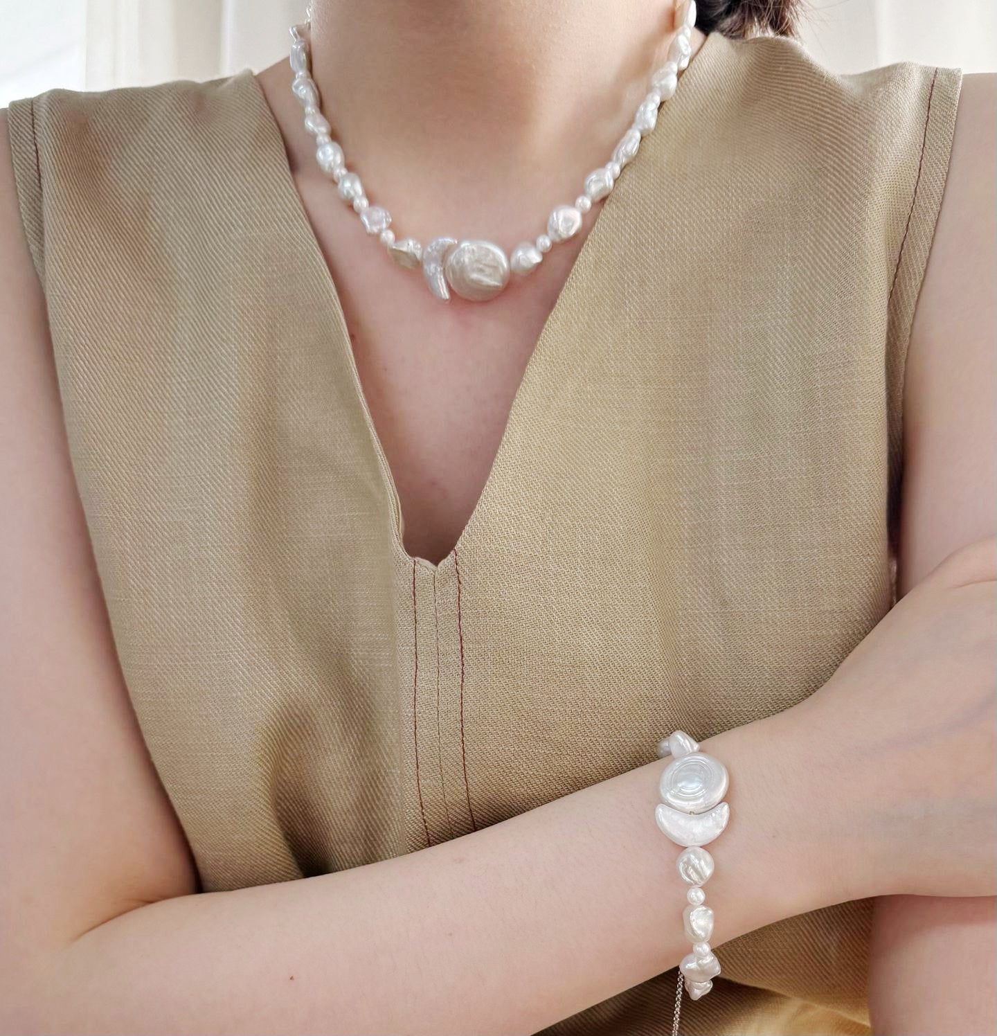 Handmade Moon & Sun Baroque Pearl Bracelet